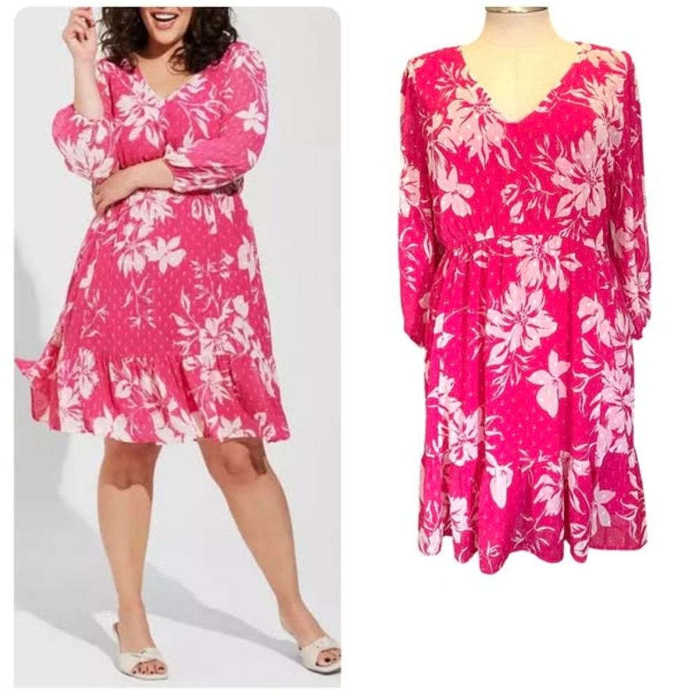 Torrid Plus Size 4 Hot Pink Clip Dot Tropical Floral Mini Babydoll V‎ Neck Dress
